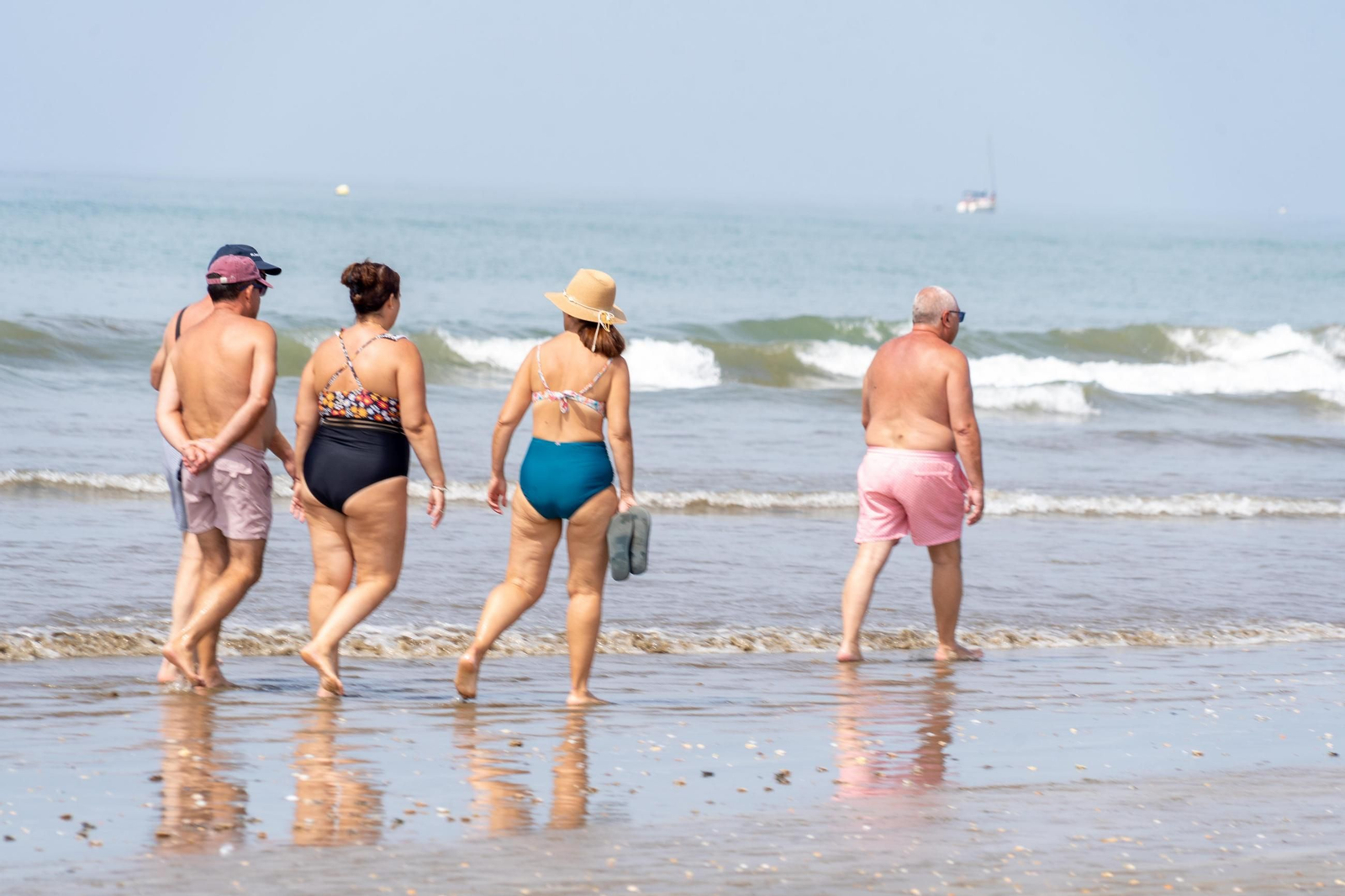 El ambiente de las playas de Huelva el domingo 24 de agosto