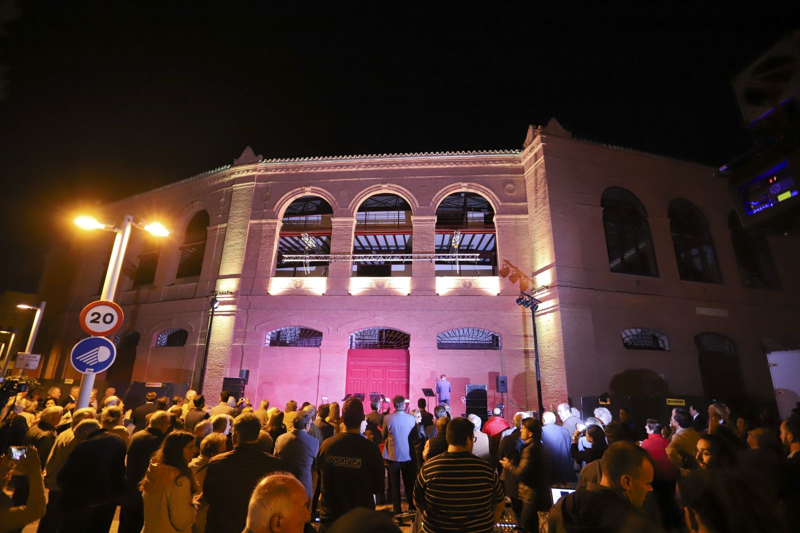 Las fotos de la plaza de toros de La Malagueta con su nueva iluminación