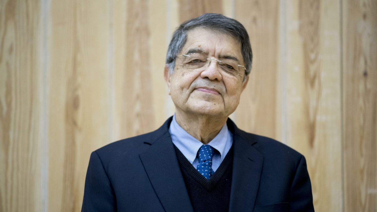 El escritor fue distinguido con el Premio Cervantes en 2017.