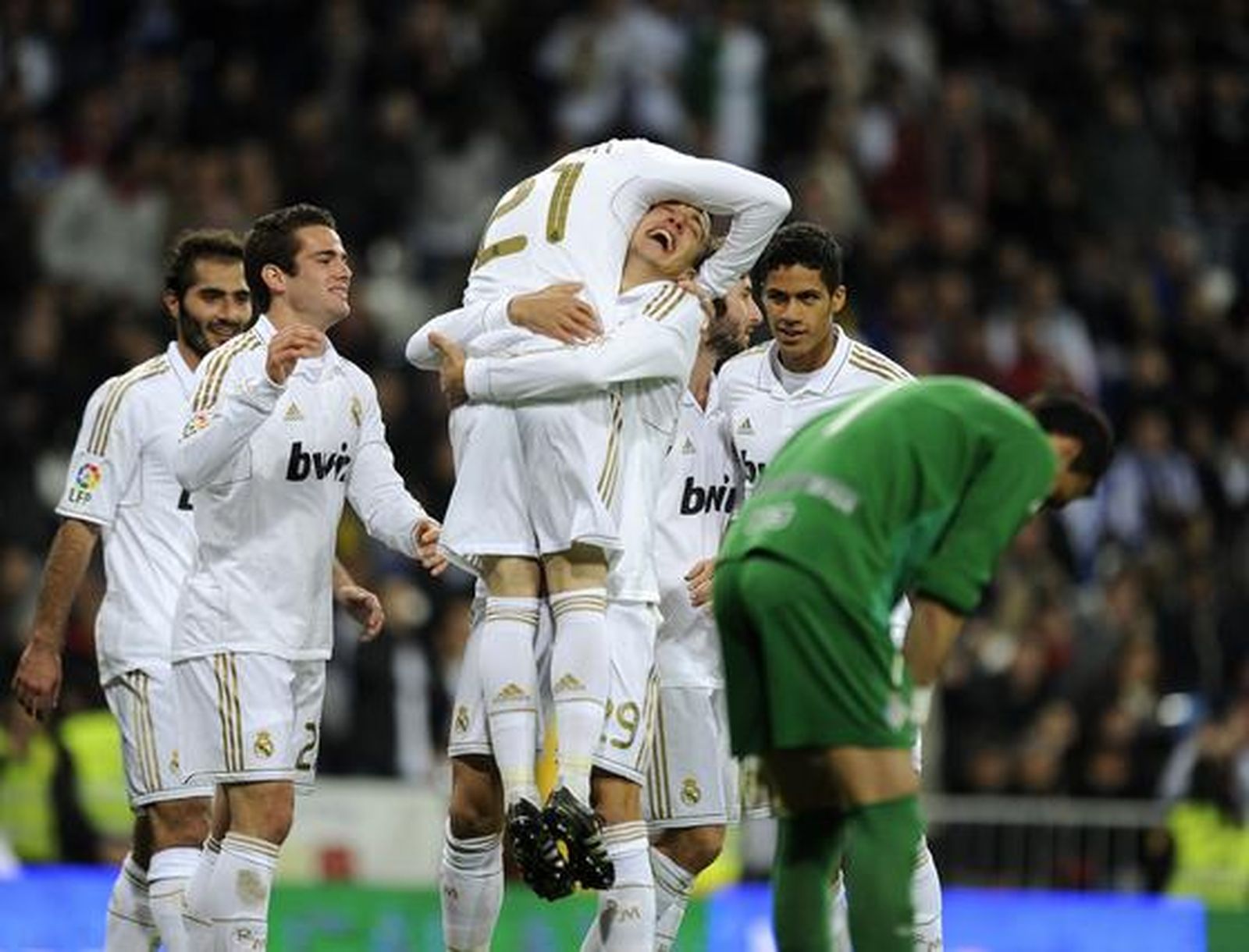 El Real Madrid solventa el trámite de la vuelta de la Copa del Rey ante la Ponferradina (5-1). / AFP