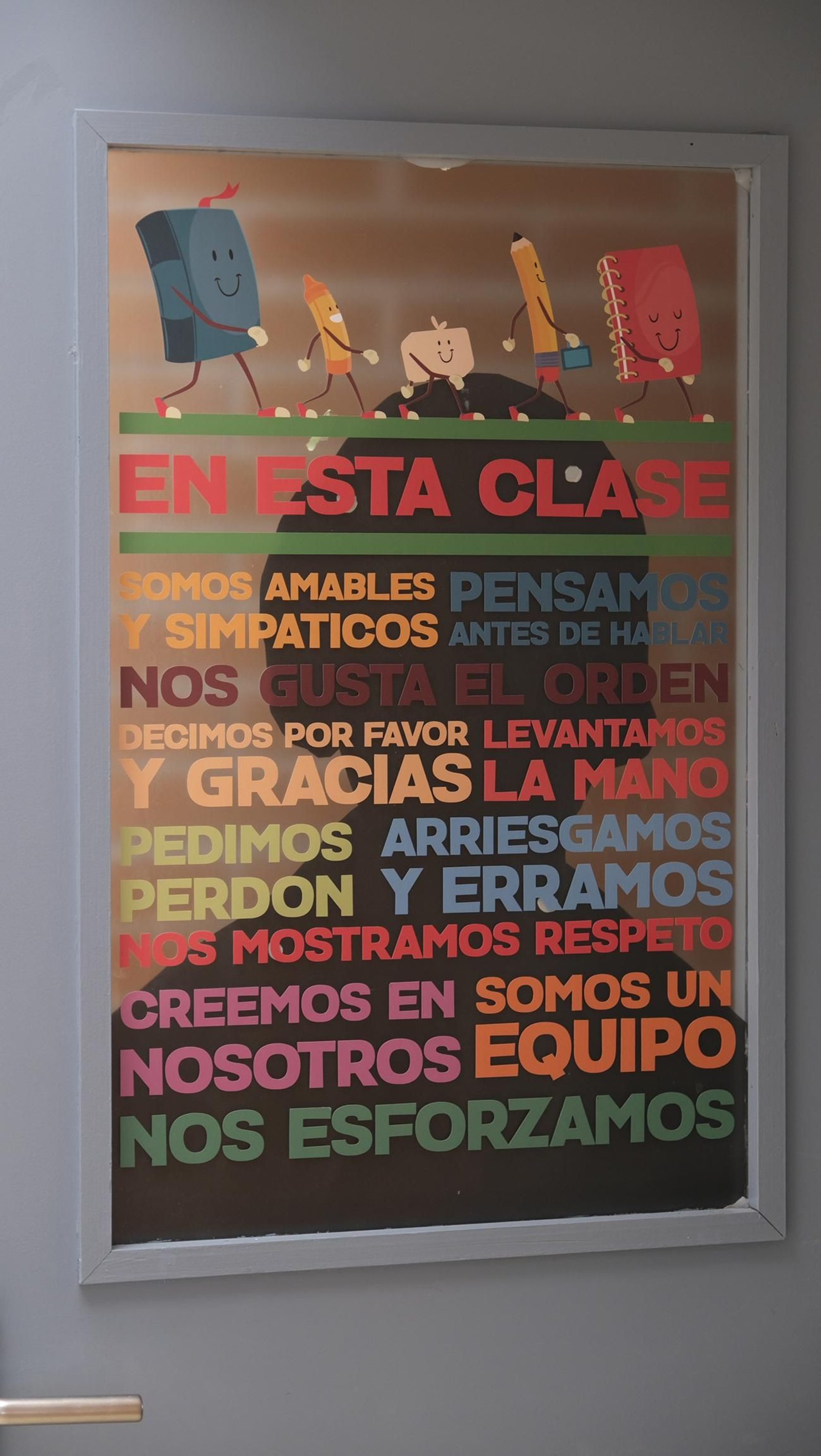 Imágenes del comienzo del nuevo curso de Secundaria en el IES Aurantia de Benahadux