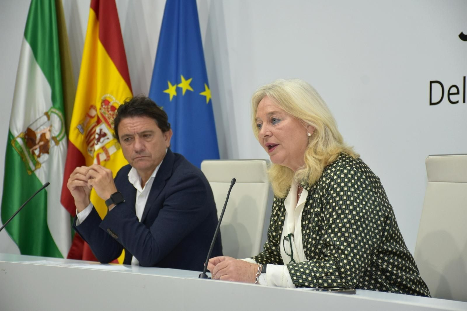 Los delegados, Daniel Sánchez y Mercedes Colombo. Los delegados, Daniel Sánchez y Mercedes Colombo.