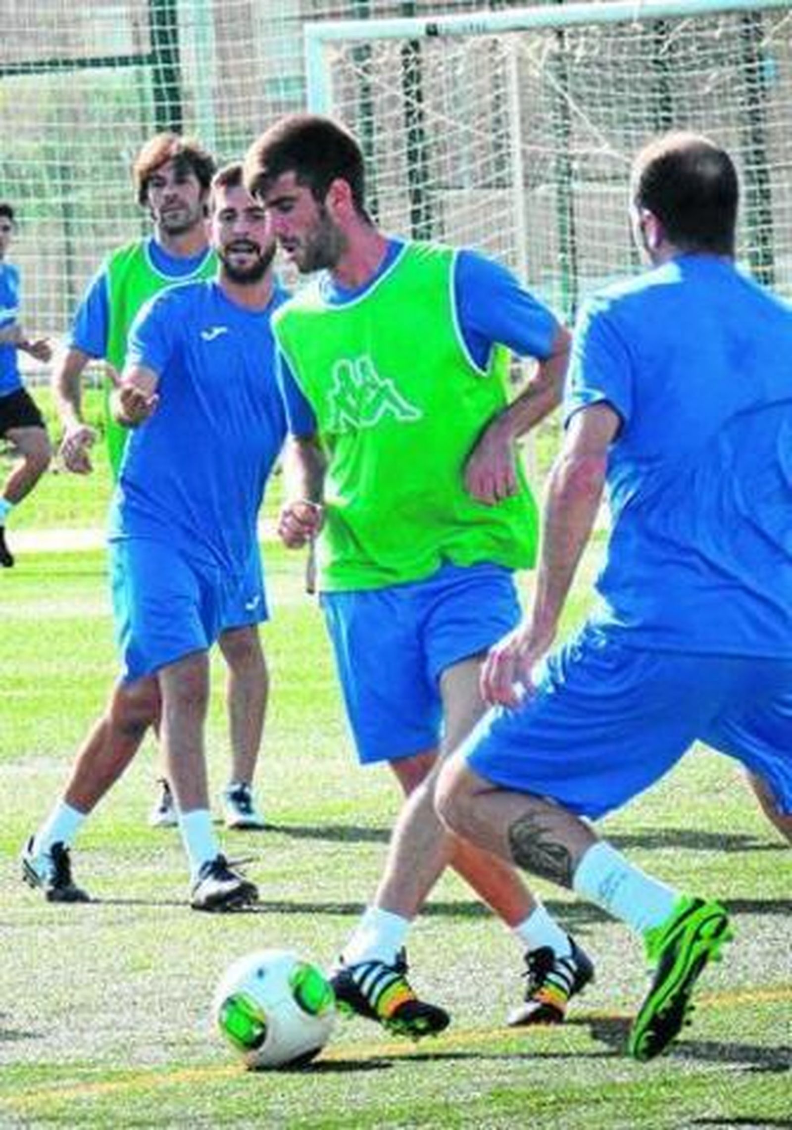 Juni, citado por Jesús Mendoza tras destacar en el Xerez B.