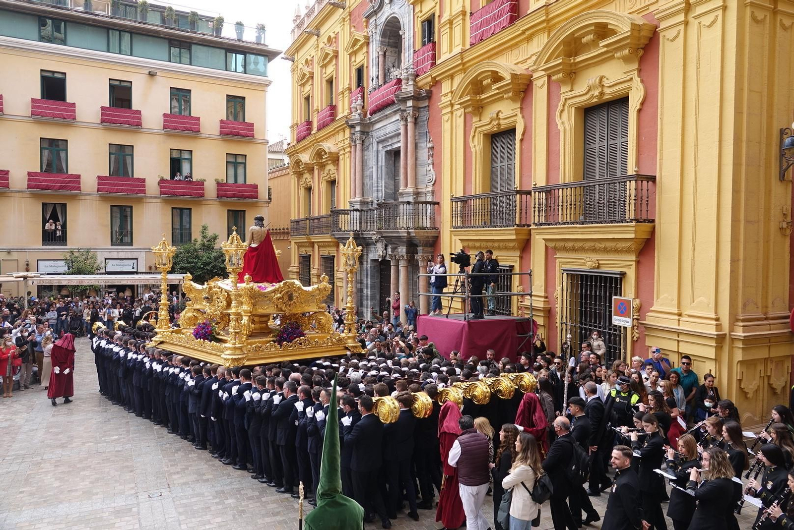 Las fotos de Estudiantes, en el Lunes Santo de Málaga