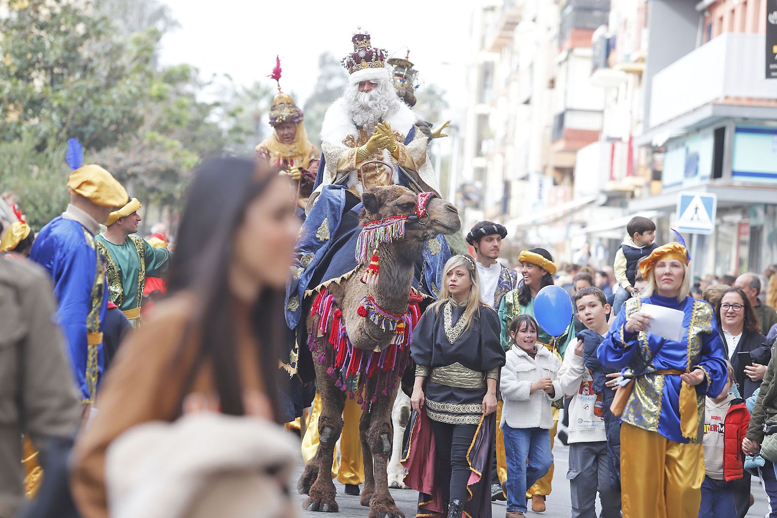 Imágenes de la mágica llegada de los Reyes Magos y la Estrella de la Ilusión a Huelva en barco