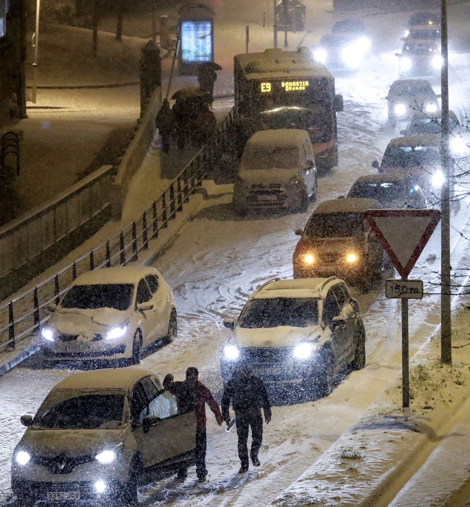 La nieve ha teñido de blanco el País Vasco
