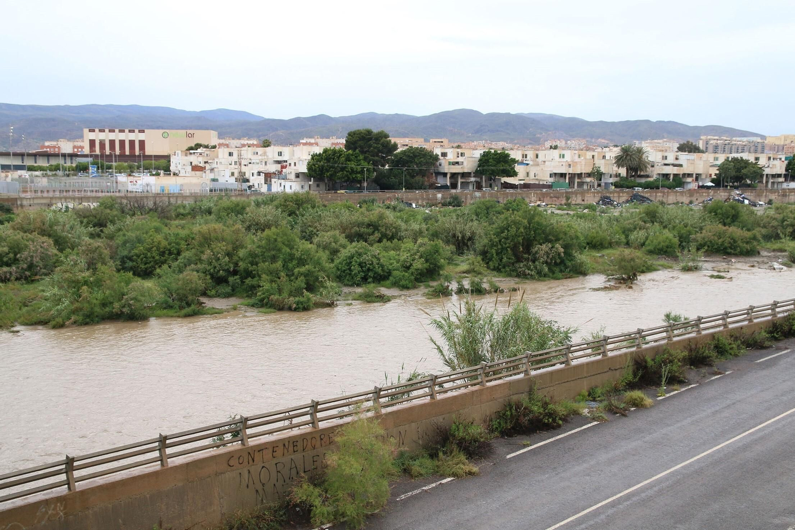 Imágenes de la lluvia en Almería.