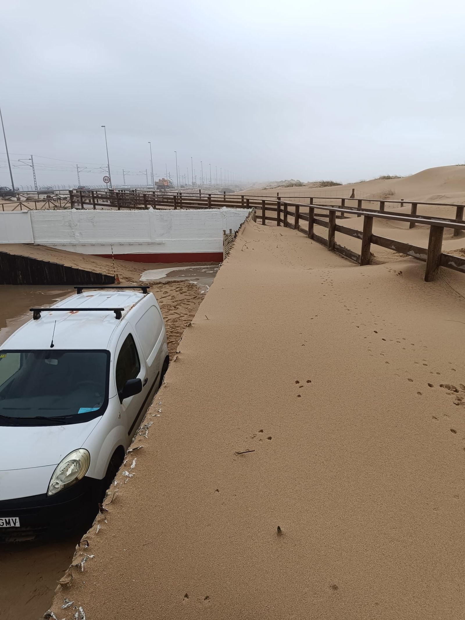 Otra imagen de como ha quedado el muro de contención.