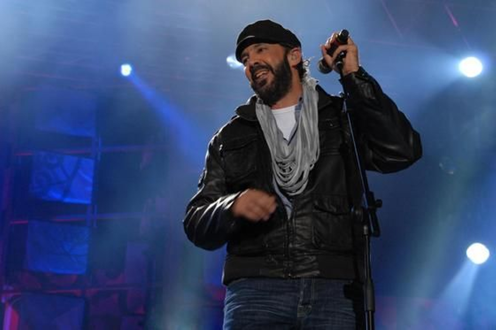 Miles de personas asisten al macroconcierto de la MTV en San Fernando. /Fotos: Rioja · Elías Pimentel