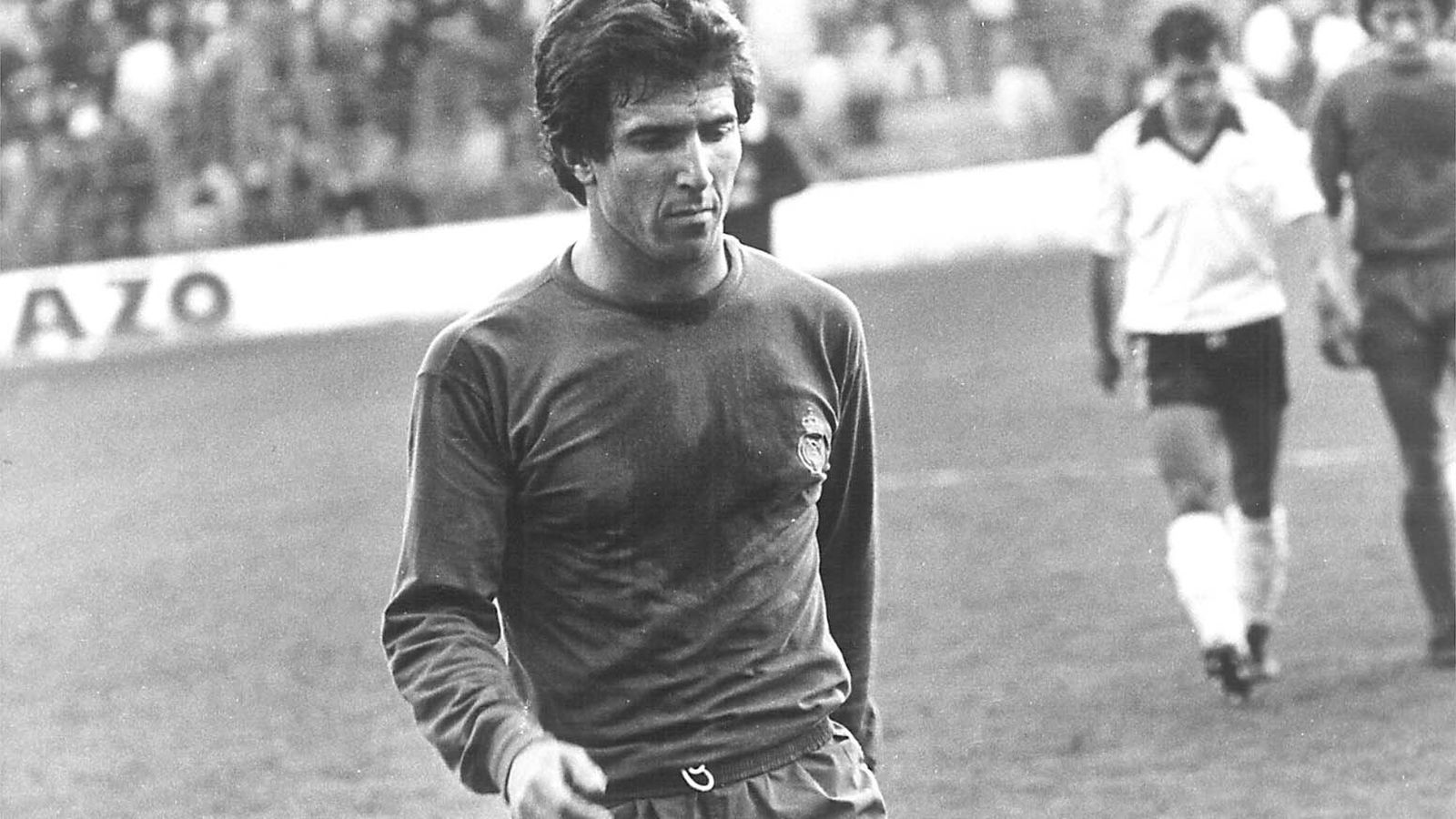 Juanito  tras un encuentro con su equipo del alma, el Real Madrid