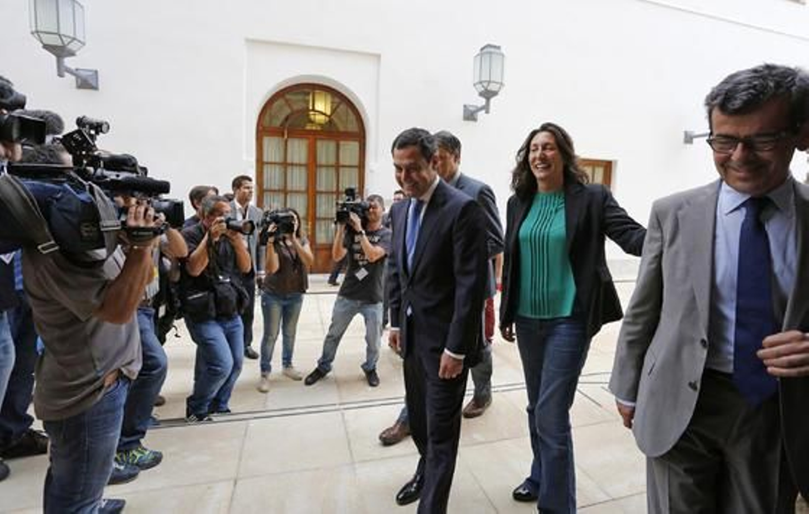 Moreno anuncia una oposición contundente y propone investigar ya la formación