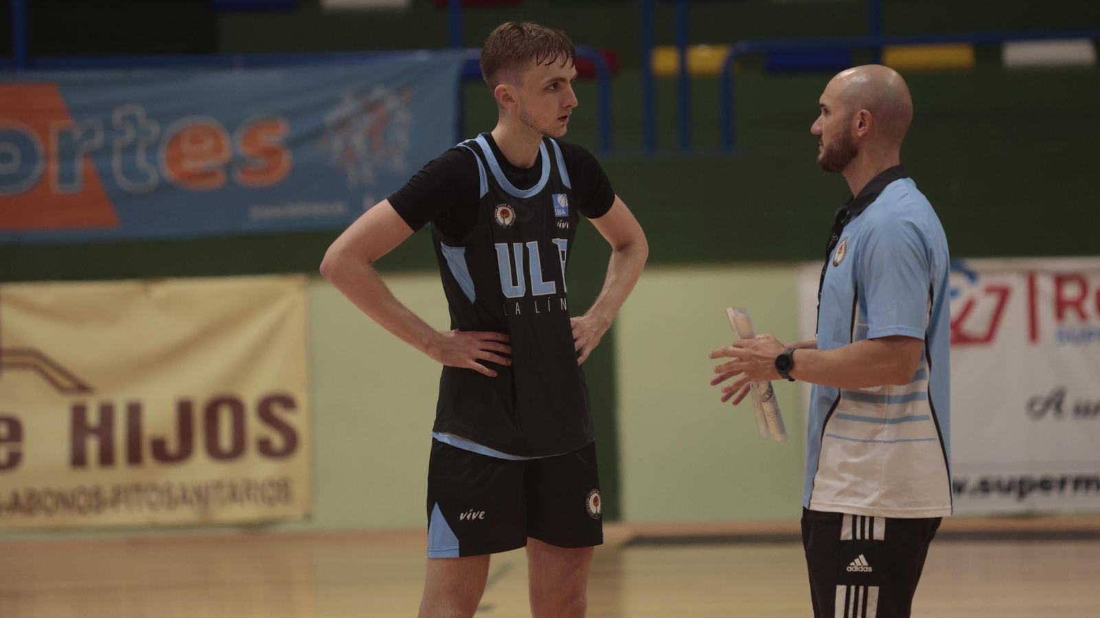 Las fotos del entrenamiento del ULB en el pabellón de la Línea