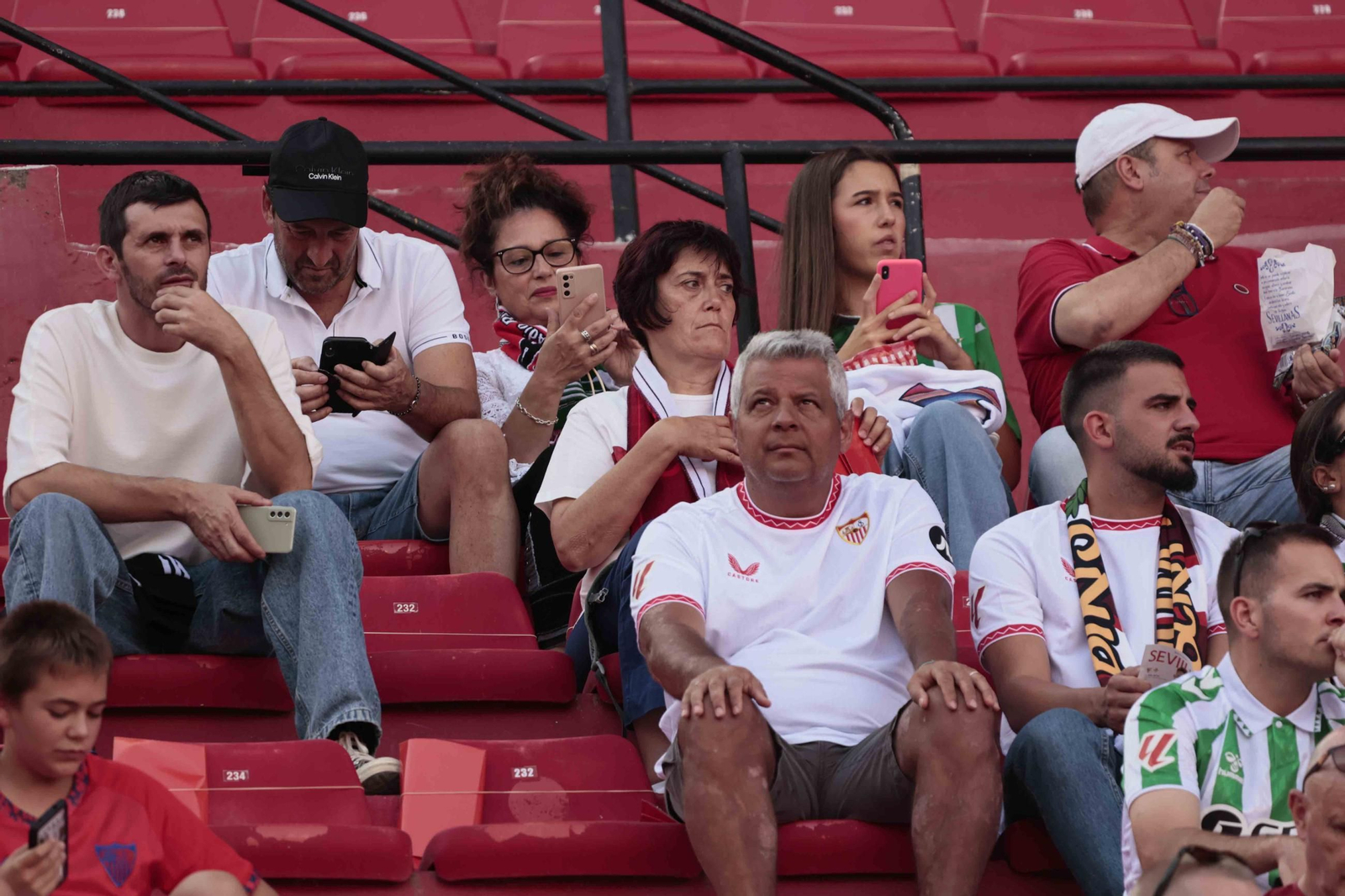 Búscate en el Sevilla - Betis