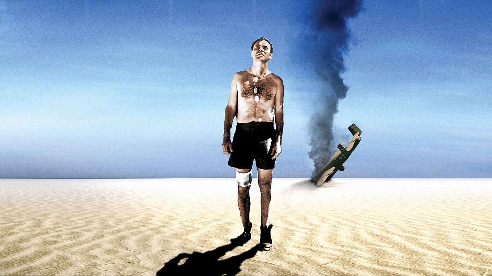 Alan Arkin en la imagen promocional de 'Trampa 22', película de 1970 que llegó a España años después por la censura.