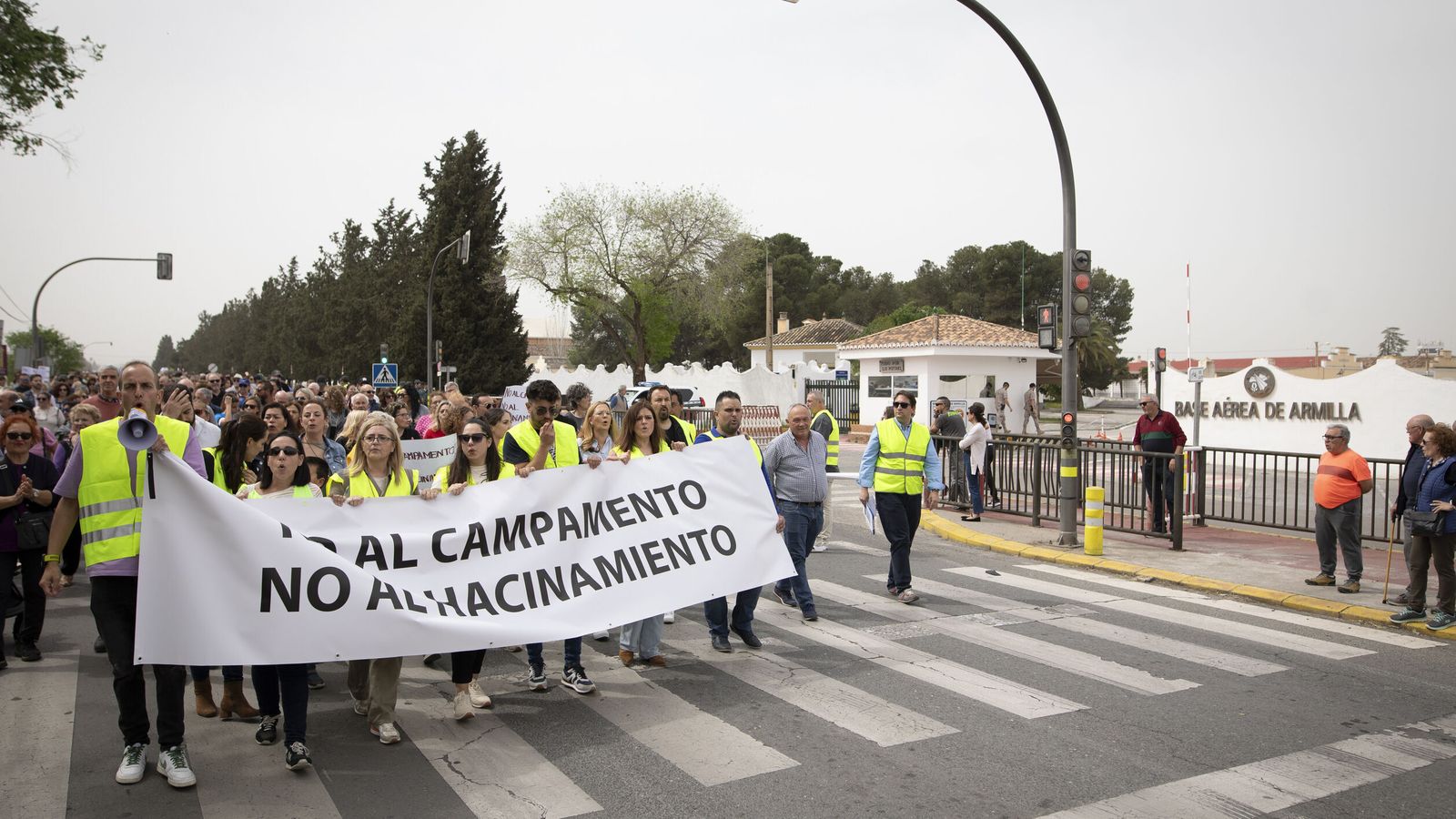 Paso por la base aérea.