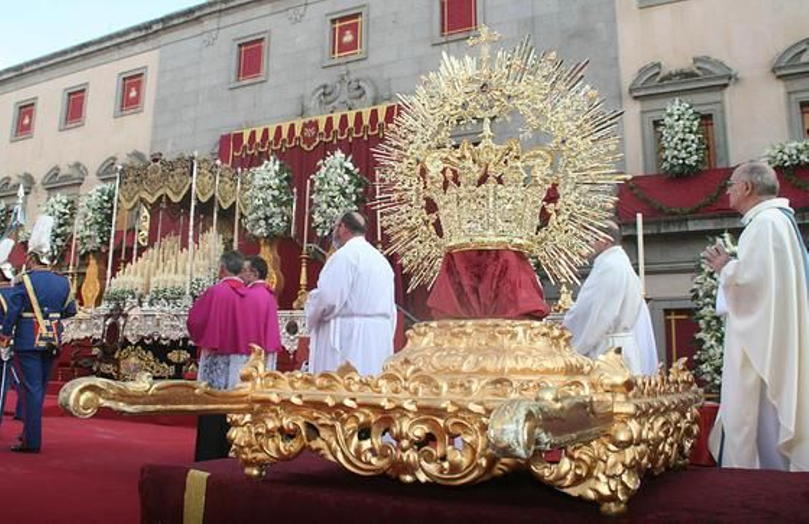 Coronación canónica de la Virgen de la Victoria.

Foto: Espínola