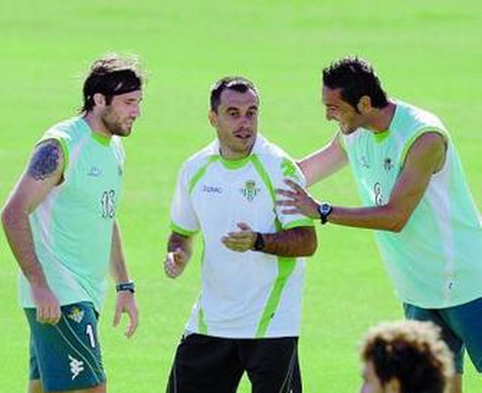Arzu bromea con el preparador físico Del Pozo en Montecastillo.
