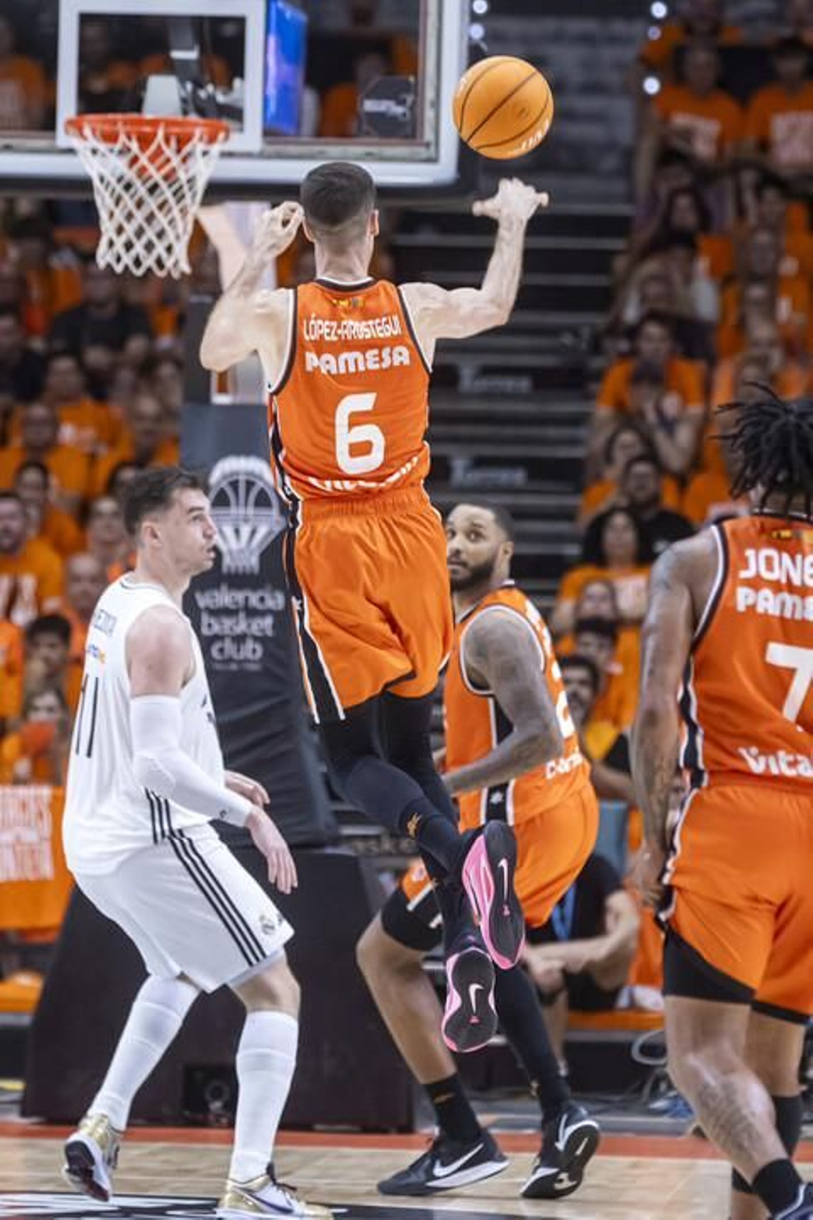 Las fotos del título del Real Madrid en baloncesto