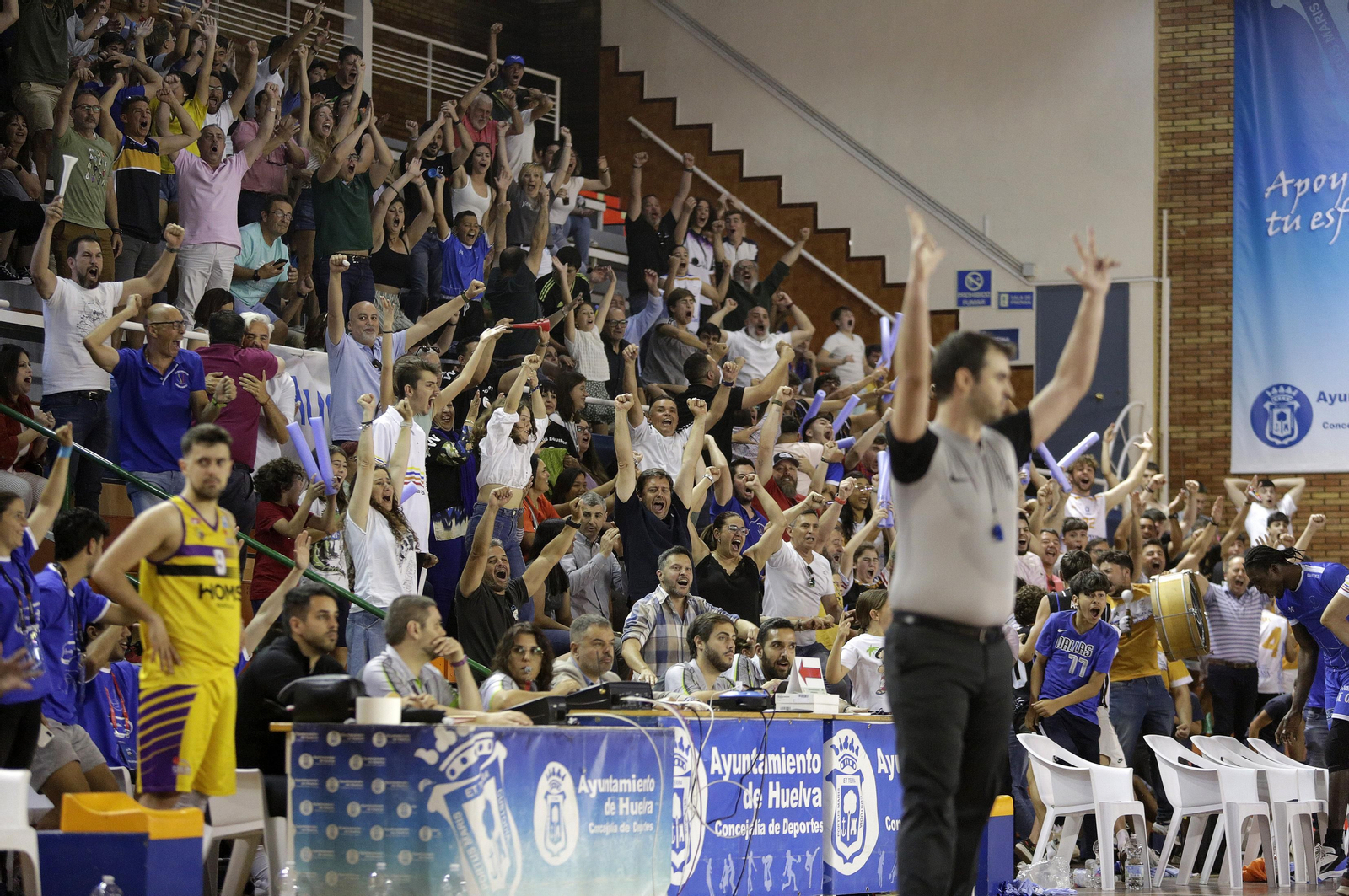 Imágenes del UE Mataró-Huelva Comercio en el Andrés Estrada