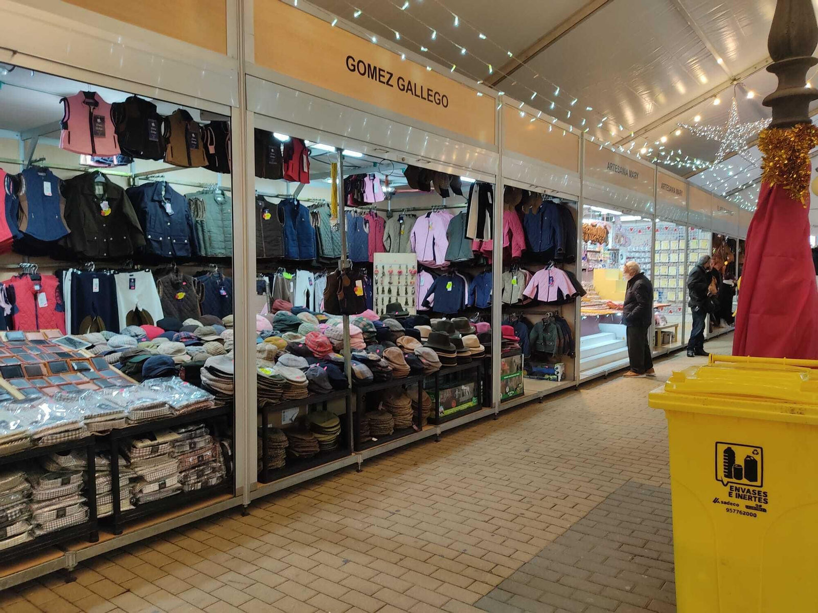 La inauguración de la carpa navideña de la Victoria en Córdoba, en fotografías