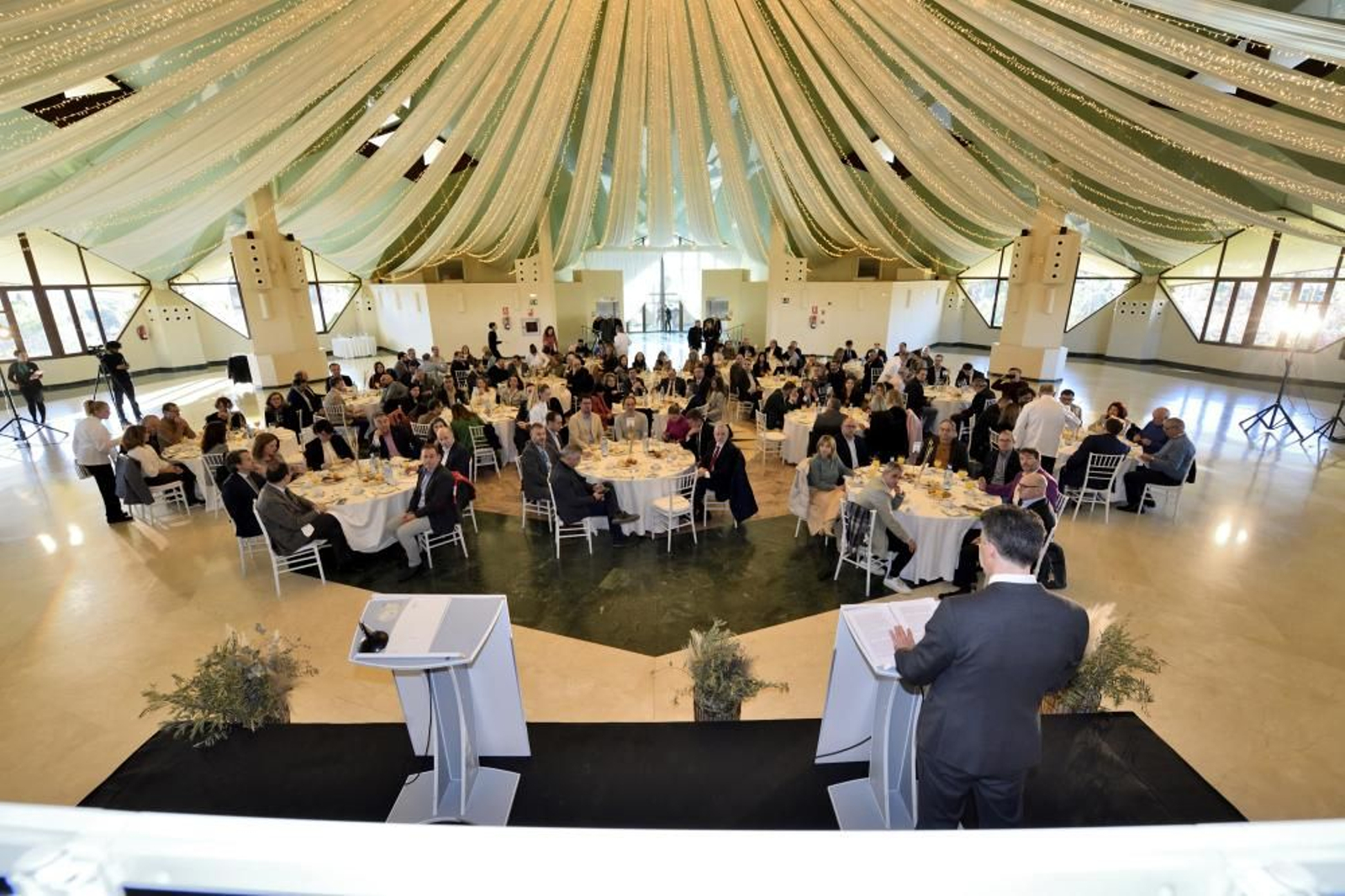 FORO JOLY. JAÉN HOY. Desayuno informativo con el presidente de la Diputación de Jaén, Francisco Reyes