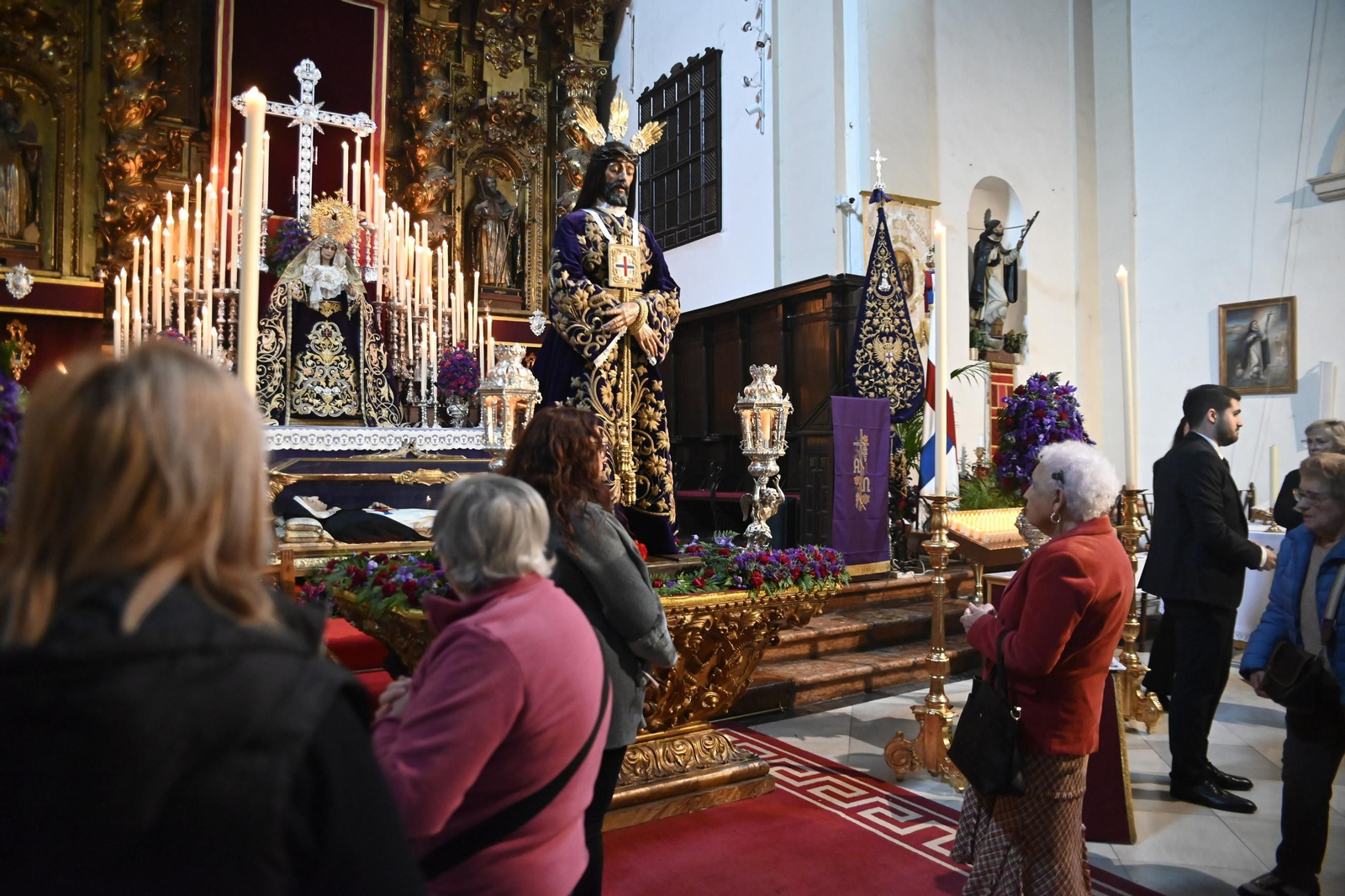 Las mejores fotos del besapiés a Nuestro Padre Jesús Rescatado de Córdoba
