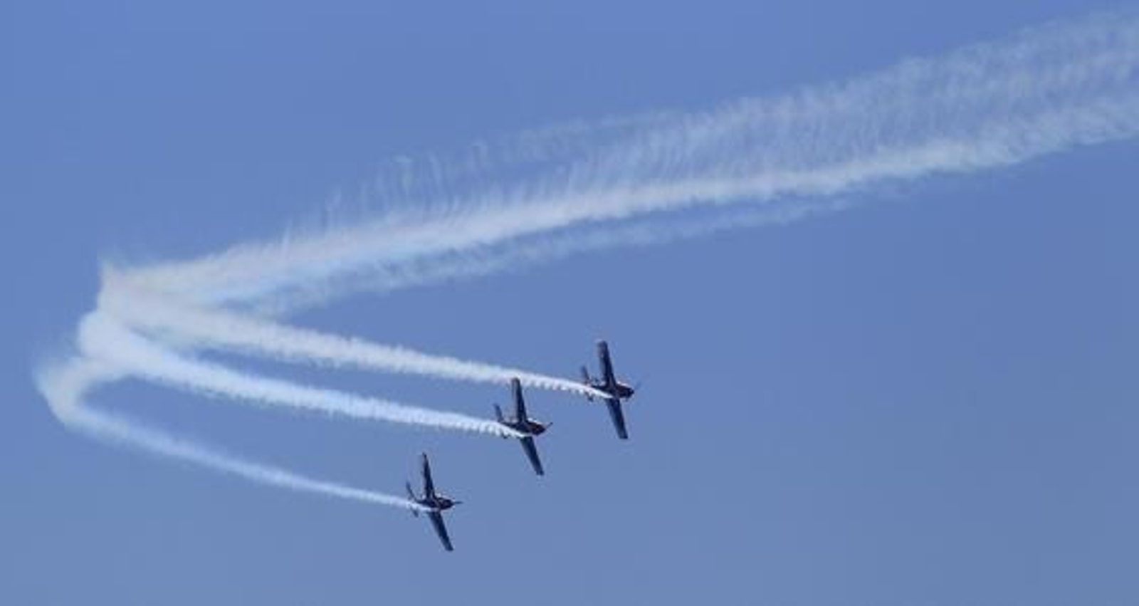 El II Festival Aéreo Internacional de Málaga, donde han participado 35 aeronaves y 90 pilotos, ha contado con la presencia de más de 250.000 personas.

Foto: Sergio Camacho