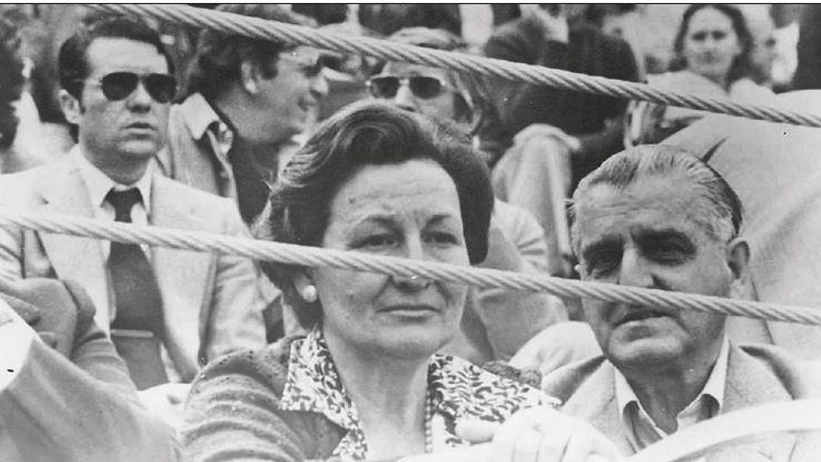 Rosa y Julián Bandré en una tarde de toros en La Perseverancia. Rosa y Julián Bandré en una tarde de toros en La Perseverancia.