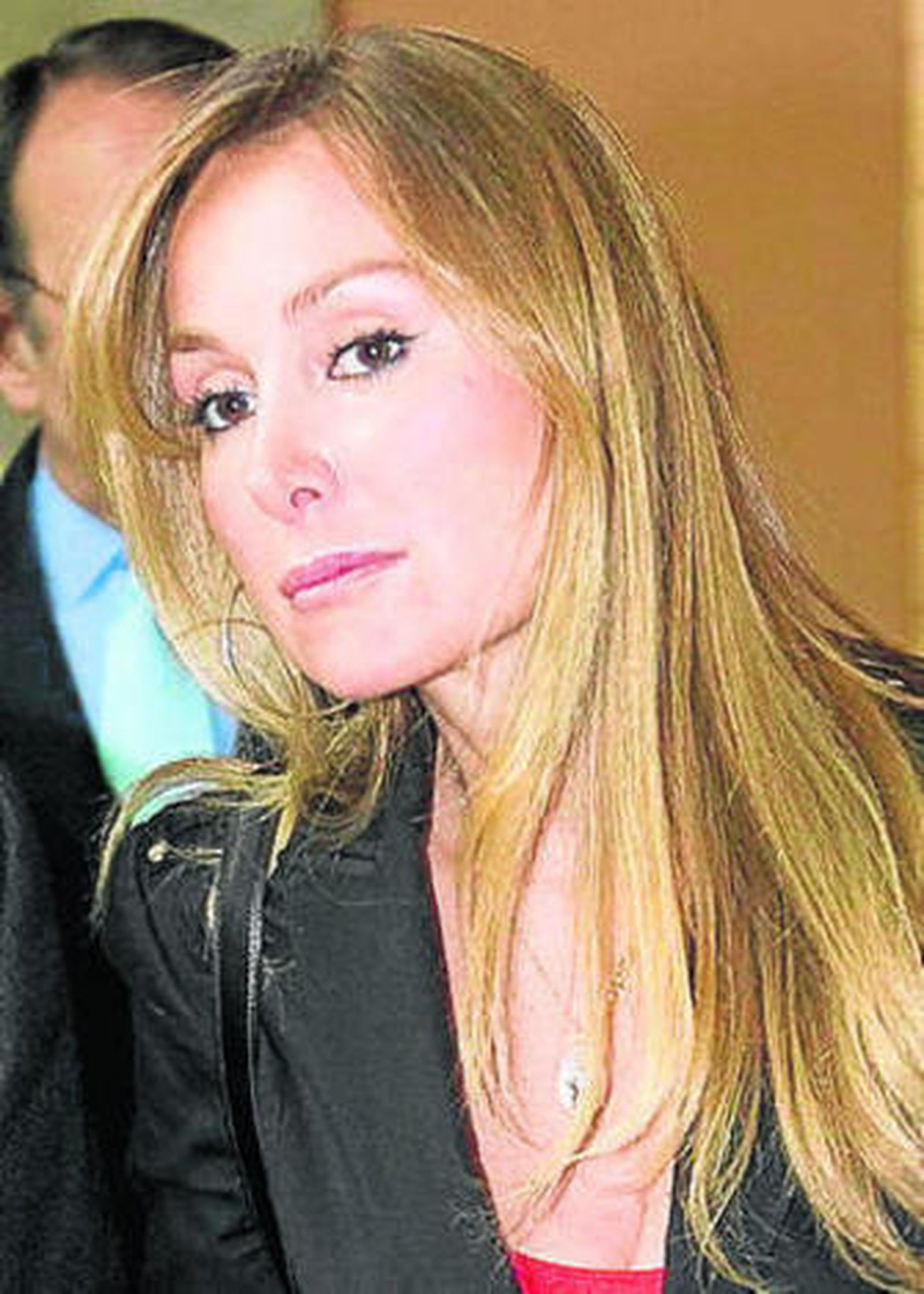 Esther Alcocer Koplowitz.