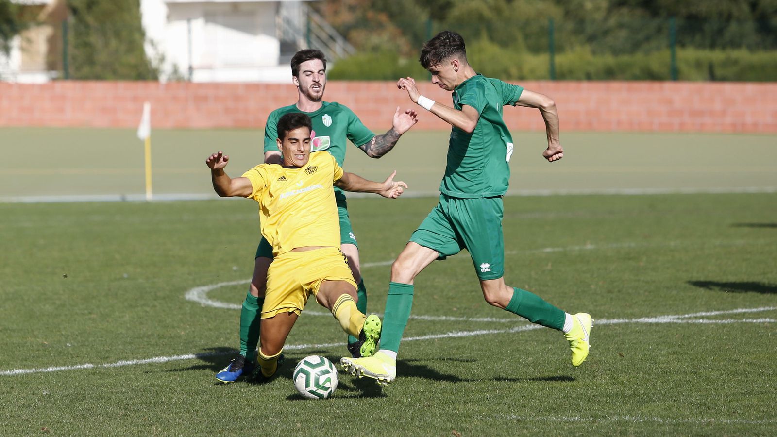 El Atarfe no pudo sacar nada positivo en su duelo ante el Cubillas.
