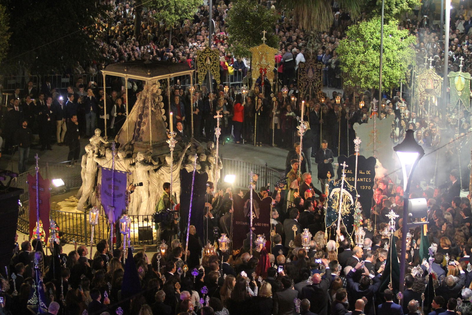 Imágenes del Recorrido del Rosario Glorioso de La Magna Rociera