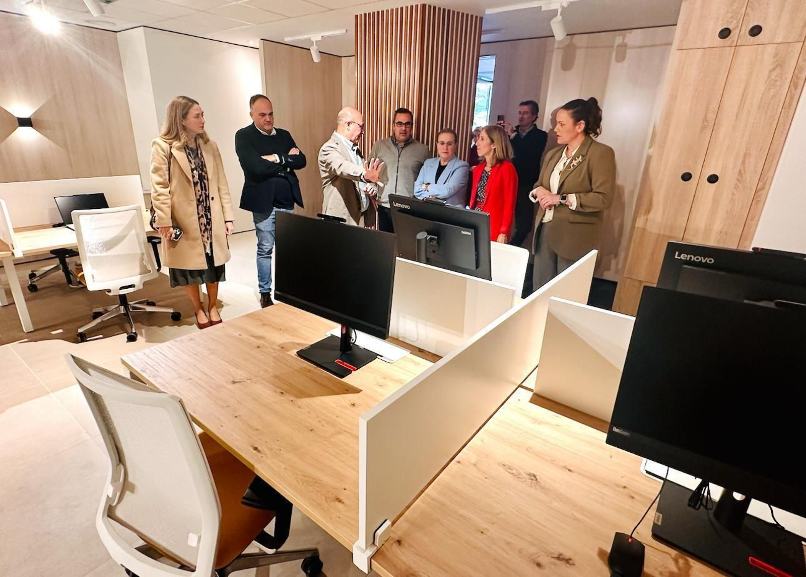 La visita institucional al nuevo equipamiento.