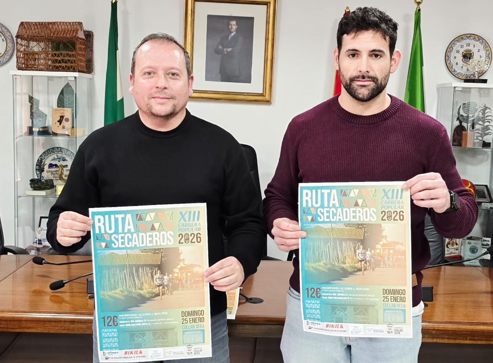 Momento de la presentación de la prueba con el alcalde de Cúllar Vega y el concejal de Deportes del Ayuntamiento.