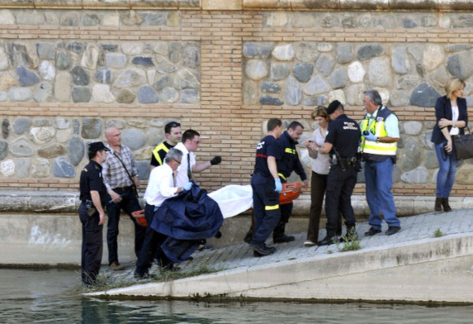 Hallan en el río Genil el cadáver de una mujer desaparecida hace 15 días