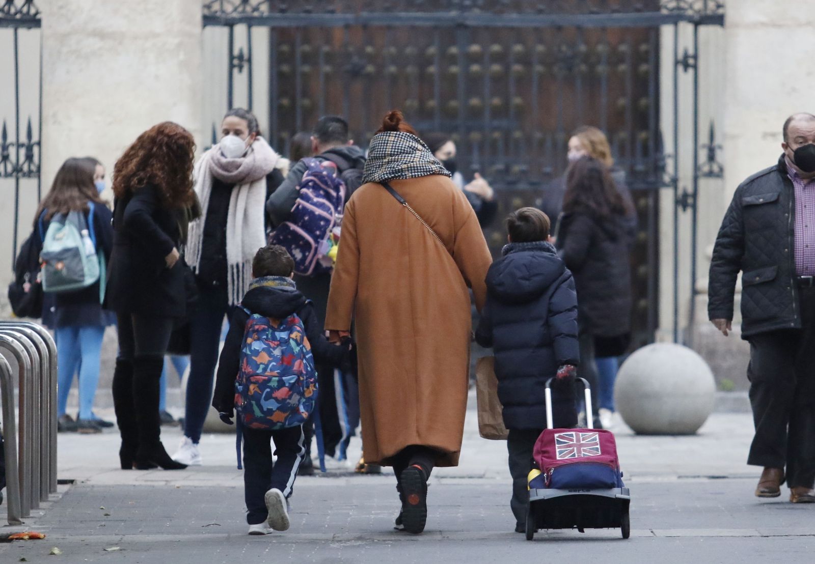 Las imágenes de la vuelta al colegio en Córdoba tras las vacaciones de Navidad