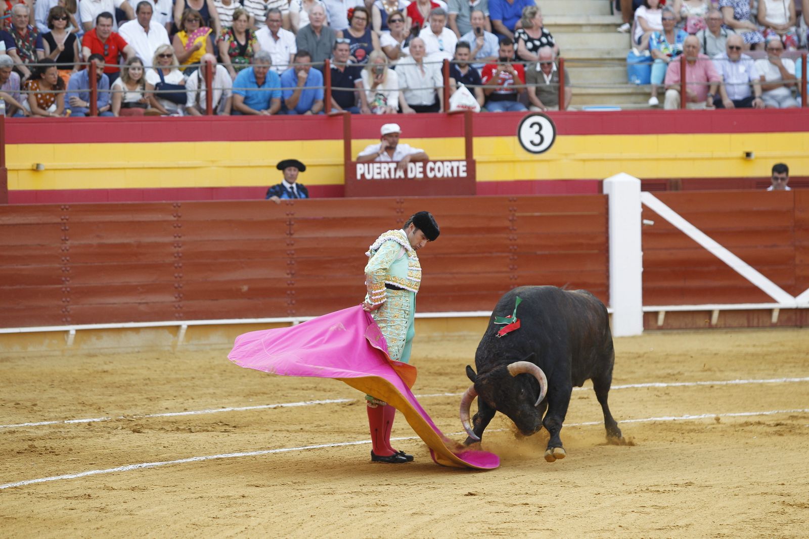 Fotogalería corrida de toros Roquetas de Mar. El Fandi, Castella, Cayetano.