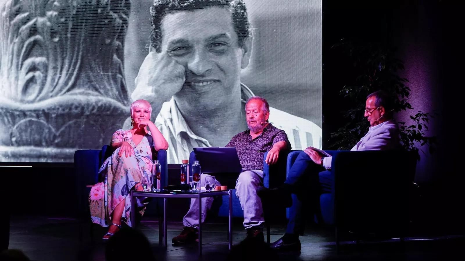 Un momento del homenaje recital dedicado a Carlos Cano con el que se inauguraron los cursos.