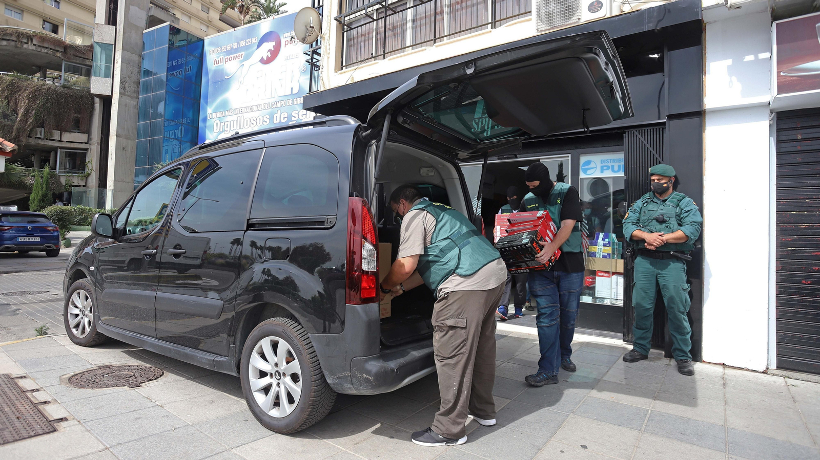 Fotos de los nuevos registros de la Guardia Civil en Algeciras Fotos de los nuevos registros de la Guardia Civil en Algeciras