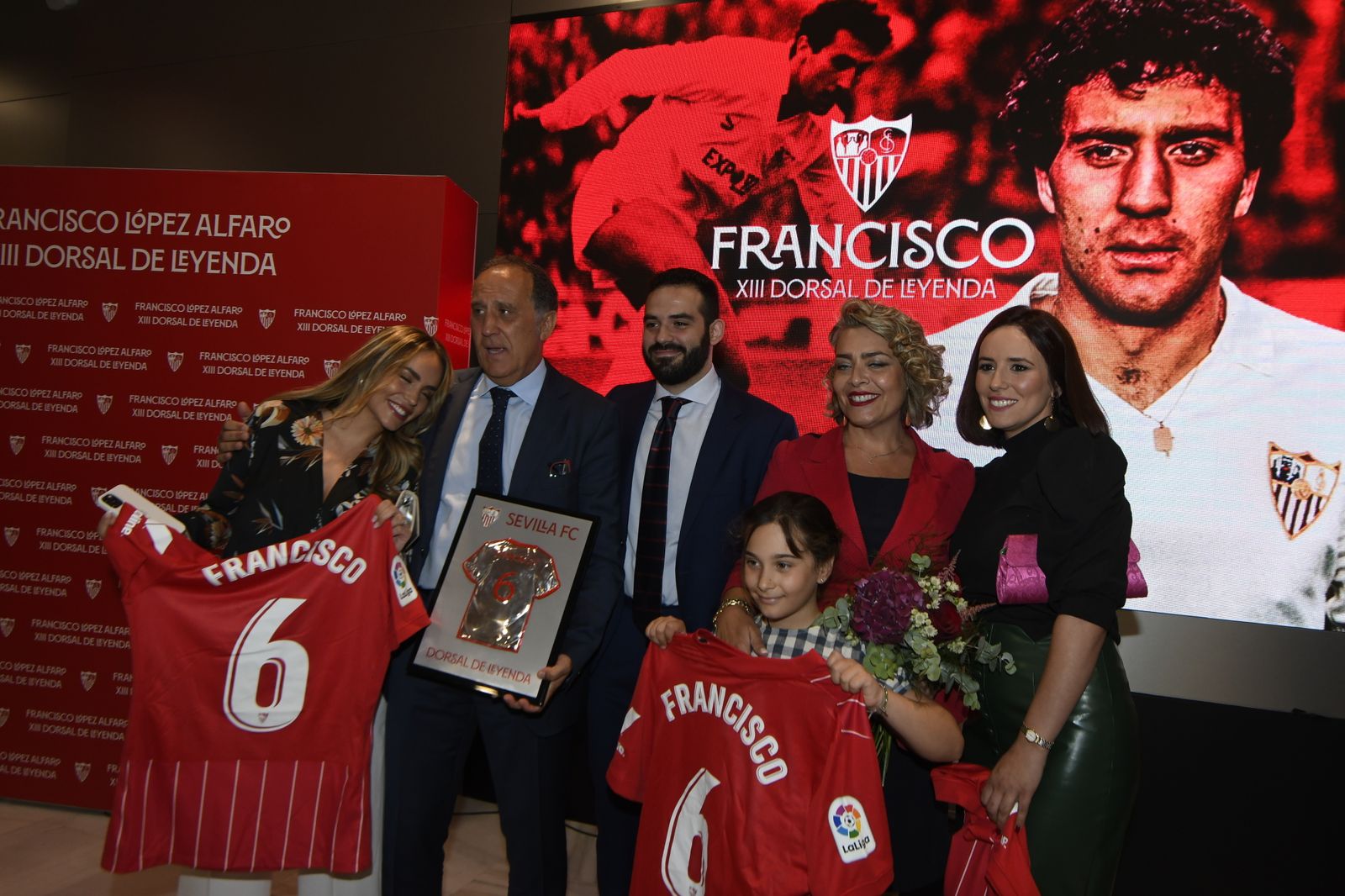 Las imágenes del Dorsal de Leyenda del Sevilla a Francisco