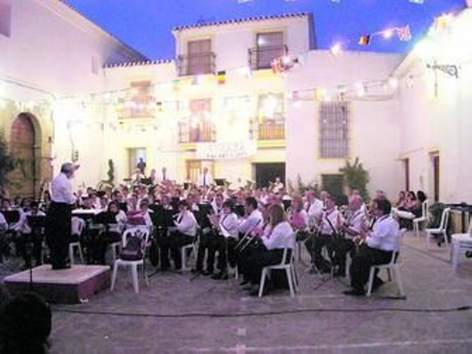 Una de las primeras actuaciones de la noche.