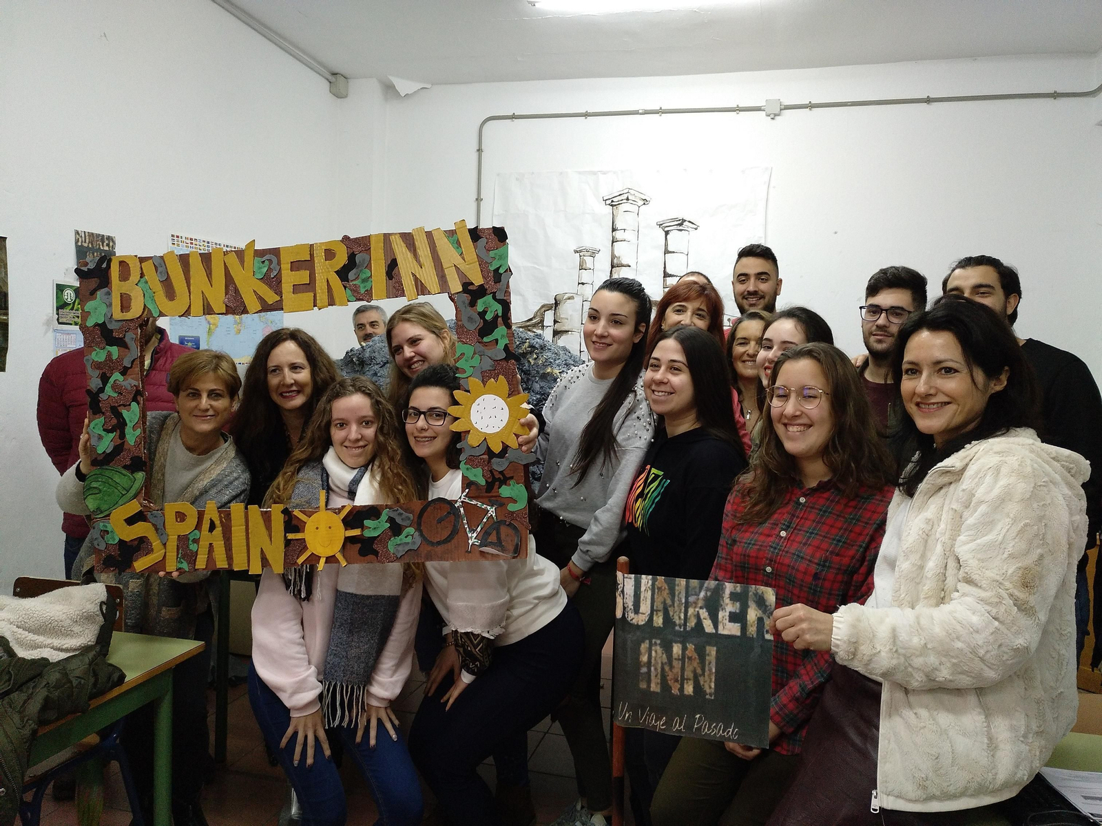 Educación entrega los títulos del programa Andalucía Profundiza