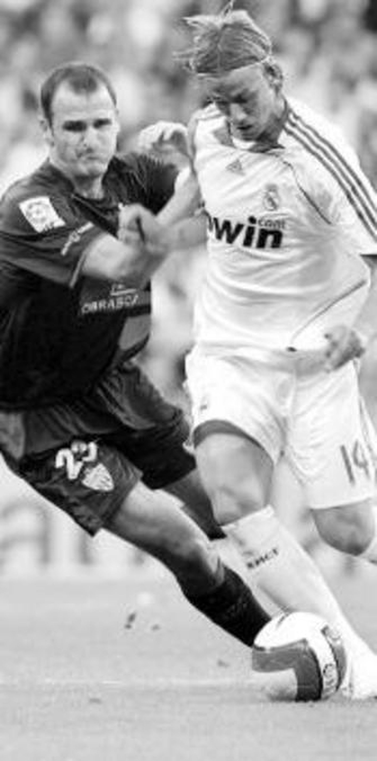 Guti forcejea con Soriano.