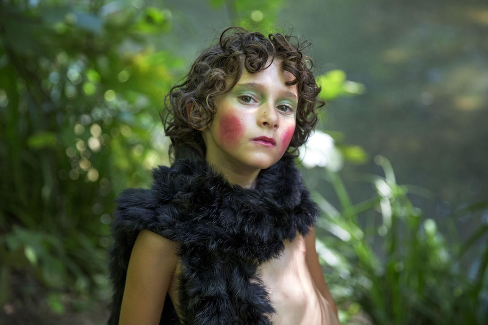 Laia Artigas, estupenda en su caracterización de la niña Frida.