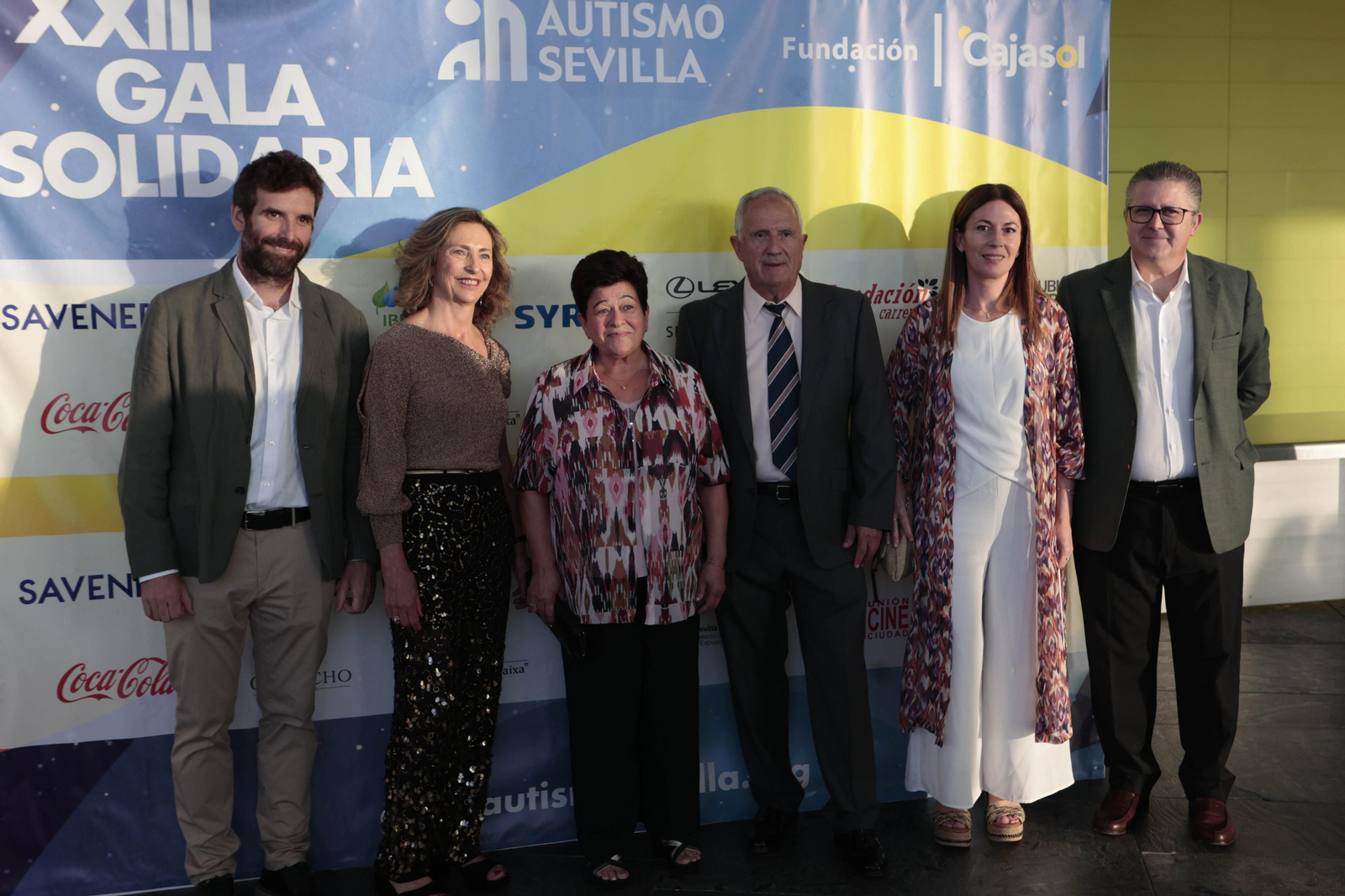 Los invitados  al photocall del la Gala Solidaria por el Autismo