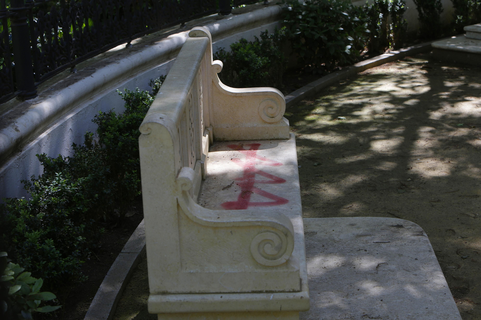 Destrozos en el Parque de María Luisa