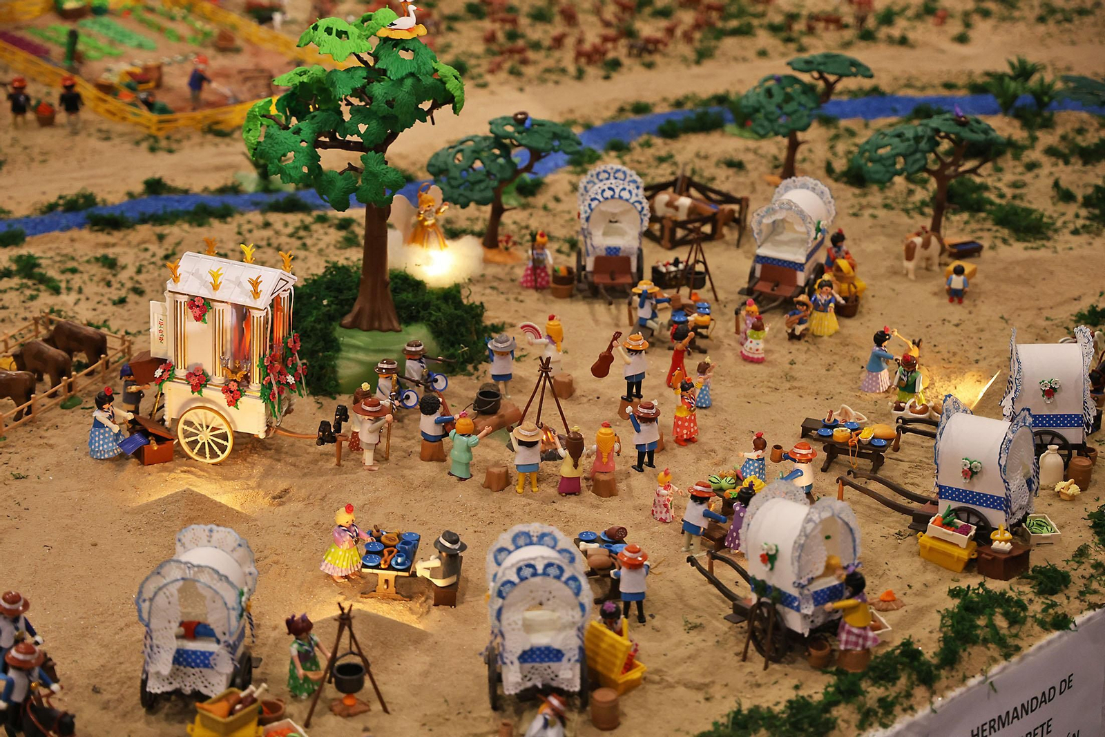 Imágenes del Belén de Playmobil más grande del mundo dedicado al Rocío