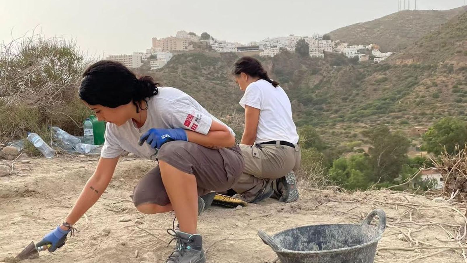 Mojacar La Vieja espera nuevos voluntarios en septiembre para su sexto trabajo de excavación