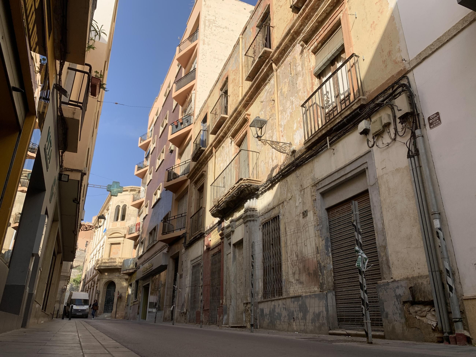 Estado actual de esta casa palaciega de la calle Hernán Cortés.