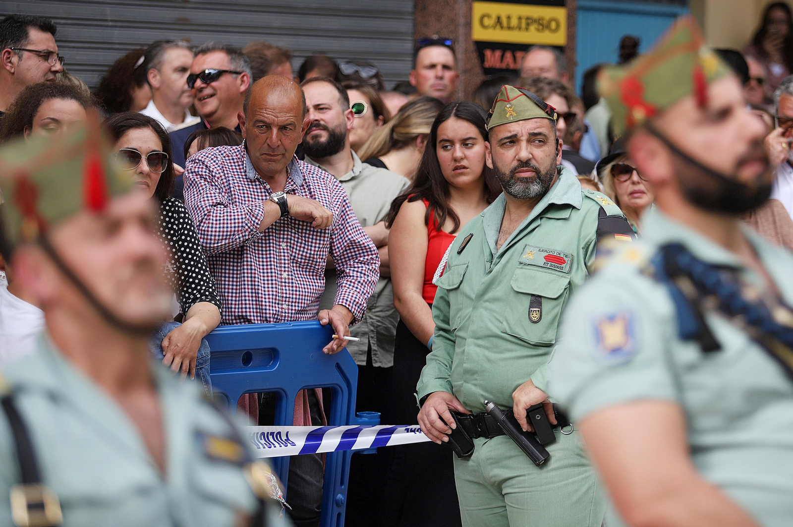 Sábado de Pasión: Imágenes de La Legión con el Cristo de la Vera+Cruz