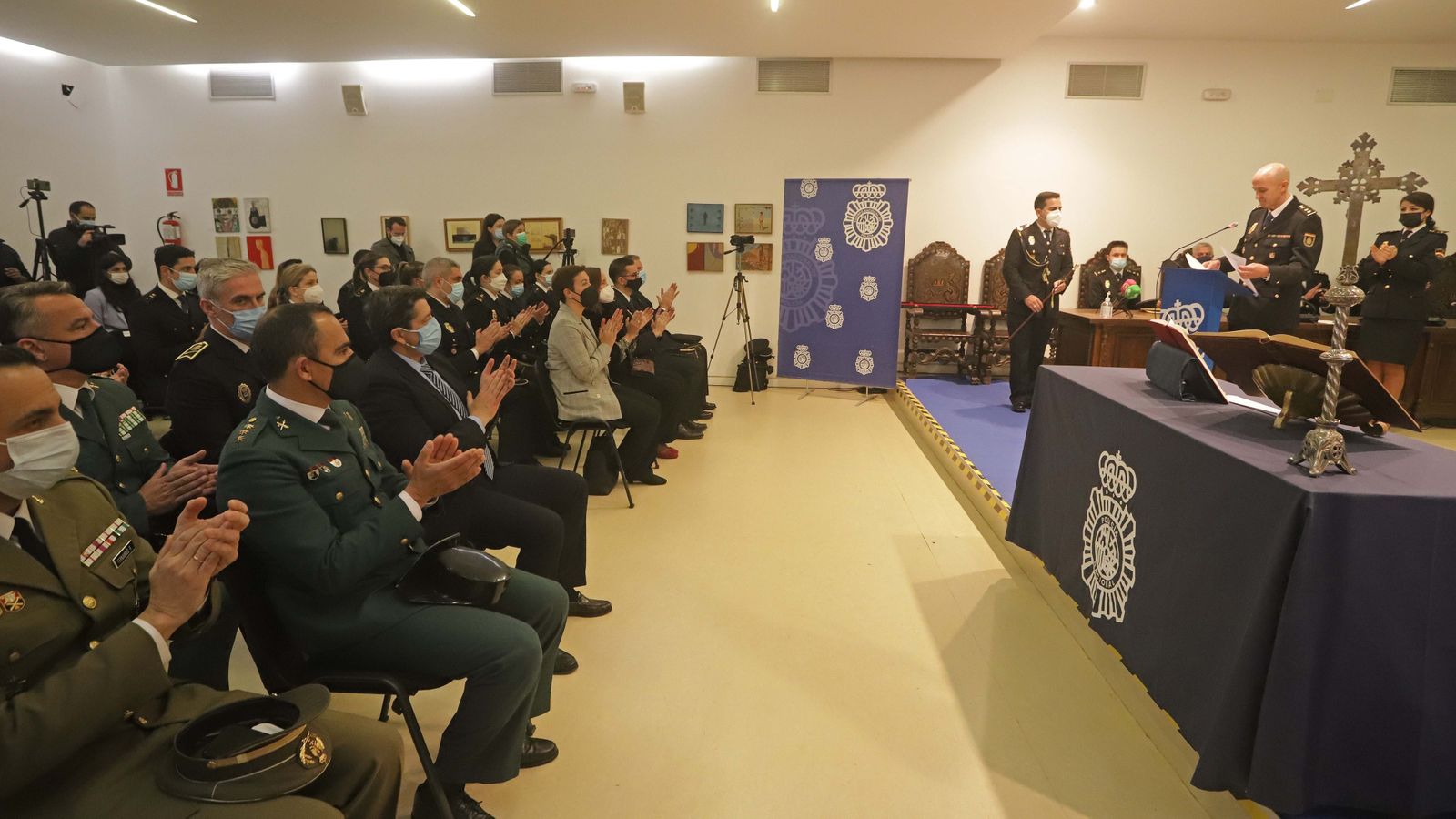 Fotos de la jura de cargo del nuevo comisario de la Policía Nacional en La Línea